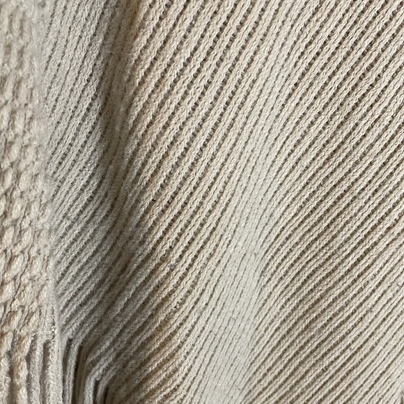 One Size Sweater Poncho‎ - Picture 2 of 6